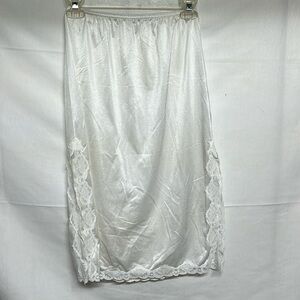 Half Slip White Vintage Mel-Lin